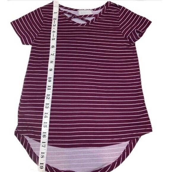 🦄3/$25🦄 Btween | High- Low Short Sleeve Shirt. *See Discription* - Picture 3 of 9